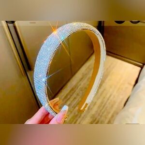 Beautiful Elegant Rhinestone Head Band NWOT